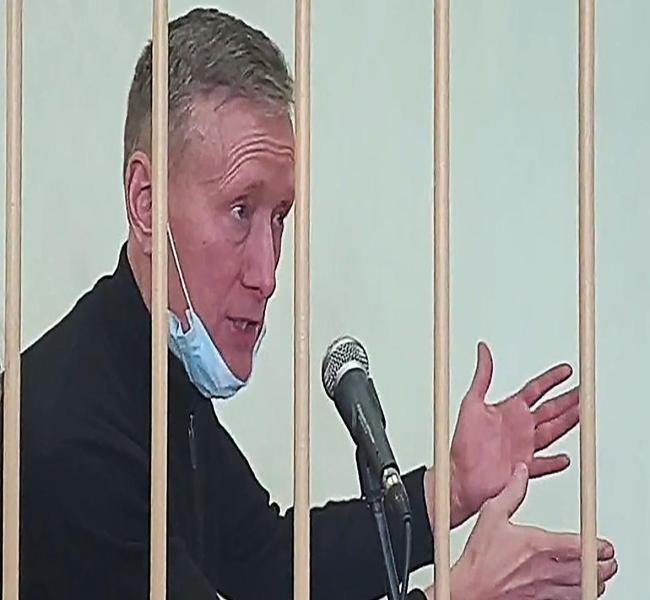 Бывших совладельцев «Юлмарта» освободили от наказания Бывших совладельцев «Юлмарта» освободили от наказания