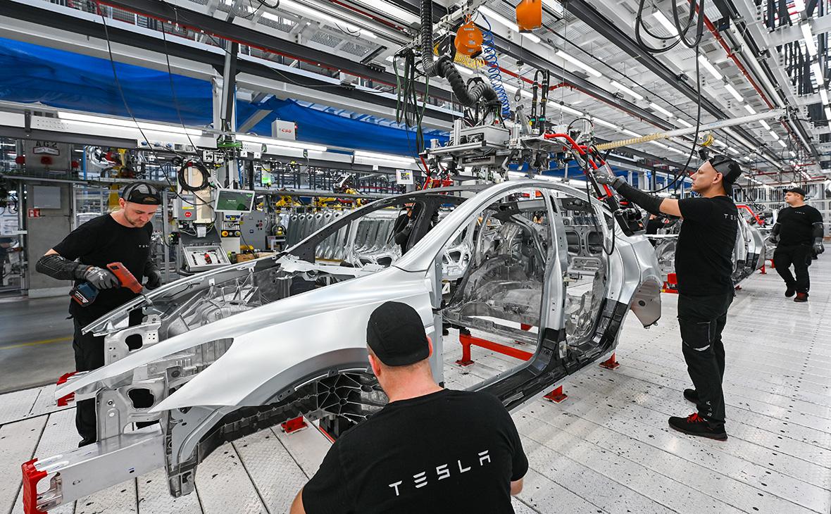 Состояние Маска упало ниже $400 млрд на фоне снижения цен на акции Tesla Состояние Маска упало ниже $400 млрд на фоне снижения цен на акции Tesla