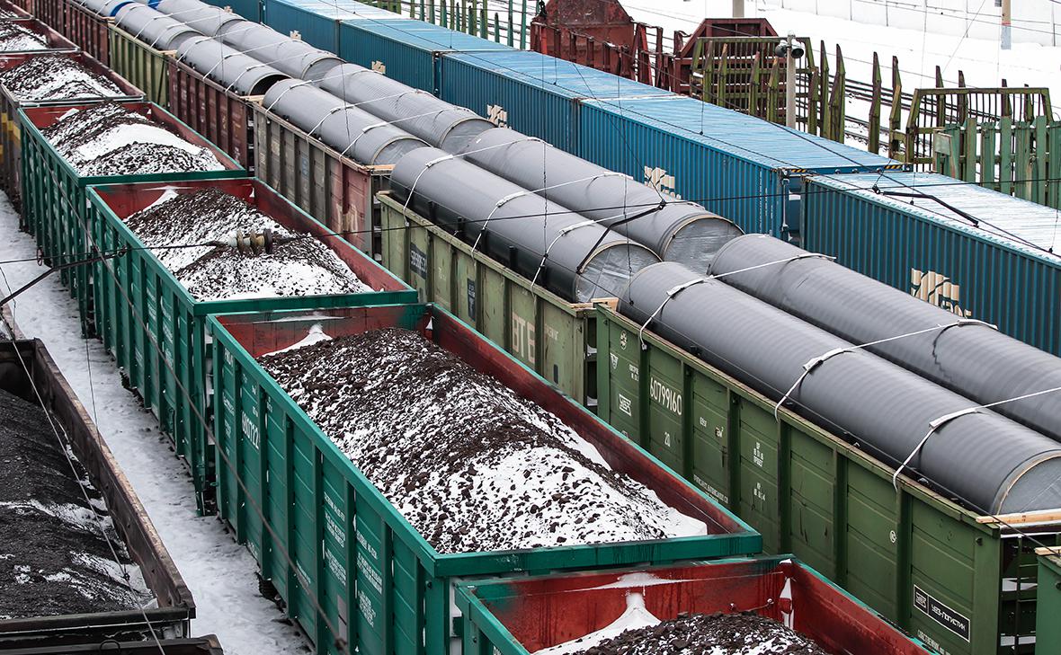 РЖД спрогнозировали снижение погрузки по итогам 2025 года РЖД спрогнозировали снижение погрузки по итогам 2025 года