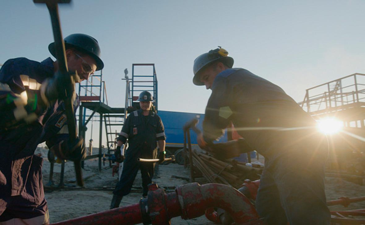 Компания из ОАЭ приобрела часть бывшей доли Glencore в «РуссНефти» Компания из ОАЭ приобрела часть бывшей доли Glencore в «РуссНефти»
