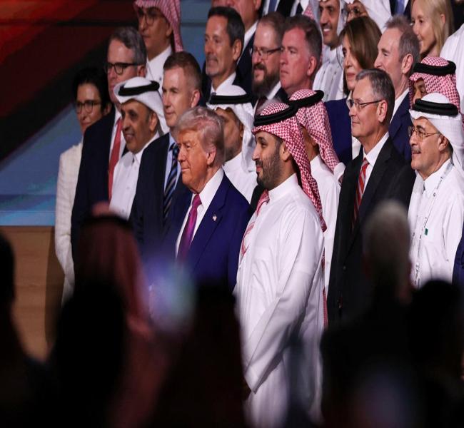 Трамп объявил о привлечении более $1 трлн в поездке в Саудовскую Аравию Трамп объявил о привлечении более $1 трлн в поездке в Саудовскую Аравию
