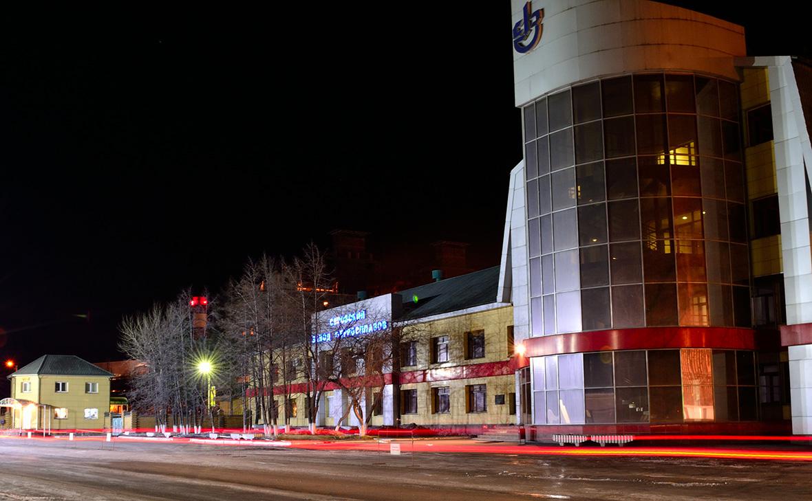 Серовский завод ферросплавов объяснил переход на неполную рабочую неделю Серовский завод ферросплавов объяснил переход на неполную рабочую неделю