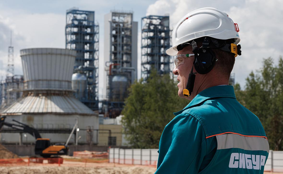 Путин разрешил «дочке» Sinopec из Гонконга купить акции «Сибура» Путин разрешил «дочке» Sinopec из Гонконга купить акции «Сибура»
