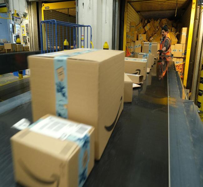 Amazon объявила о сокращении 14 тыс. сотрудников ради внедрения ИИ Amazon объявила о сокращении 14 тыс. сотрудников ради внедрения ИИ