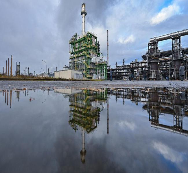 Минфин США сделал исключение из санкций для «дочек» «Роснефти» в Германии Минфин США сделал исключение из санкций для «дочек» «Роснефти» в Германии