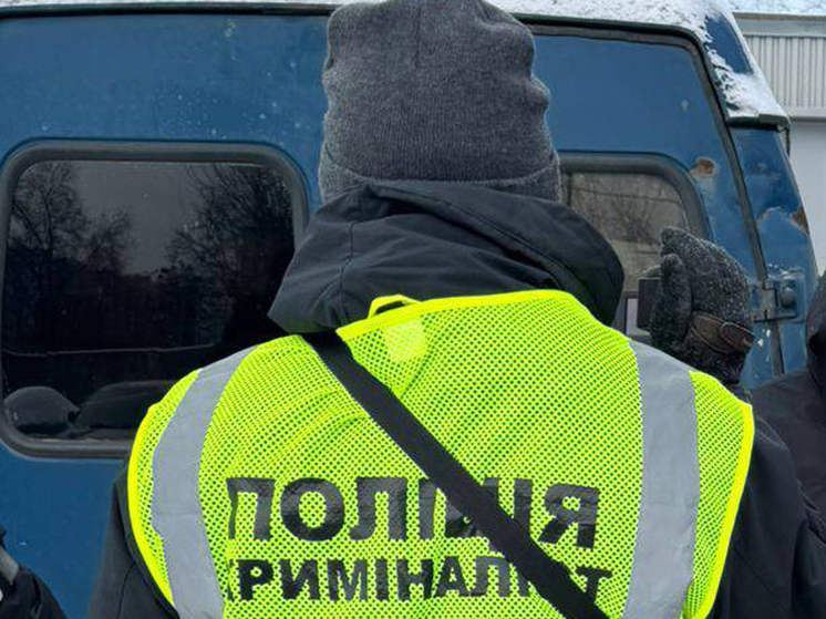 сборный пункт призывников. военкомат фото. призывники на медкомиссии. отвезли в военкомат. медосмотр призывников.