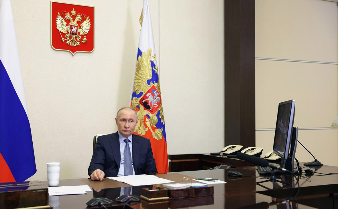 Путин запретил взыскание старых долгов с компаний из новых регионов Путин запретил взыскание старых долгов с компаний из новых регионов