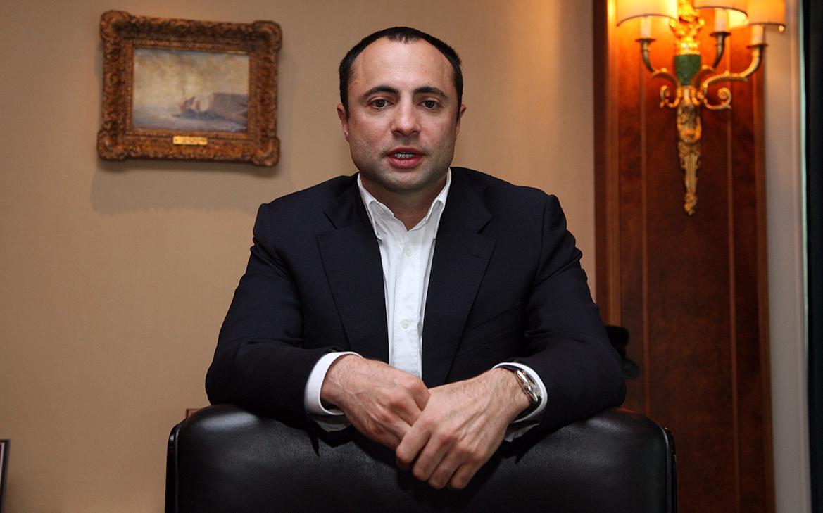 ������ ������� ���� ����������� � ������� $200 ��� �������� ������ ����