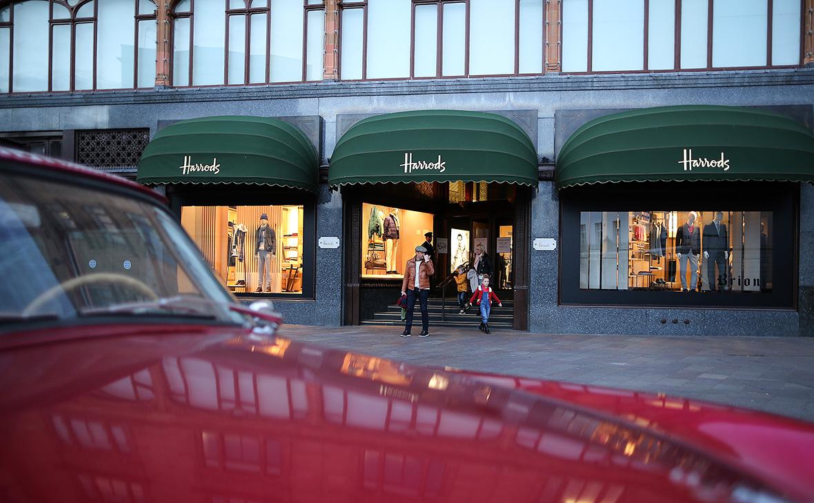 В Британии арестовали поставщика Harrods за ввоз духов в Россию В Британии арестовали поставщика Harrods за ввоз духов в Россию