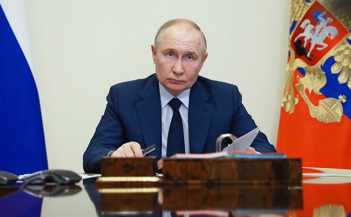 Путин поручил заняться переездом госкомпаний из Москвы в регионы Путин поручил заняться переездом госкомпаний из Москвы в регионы