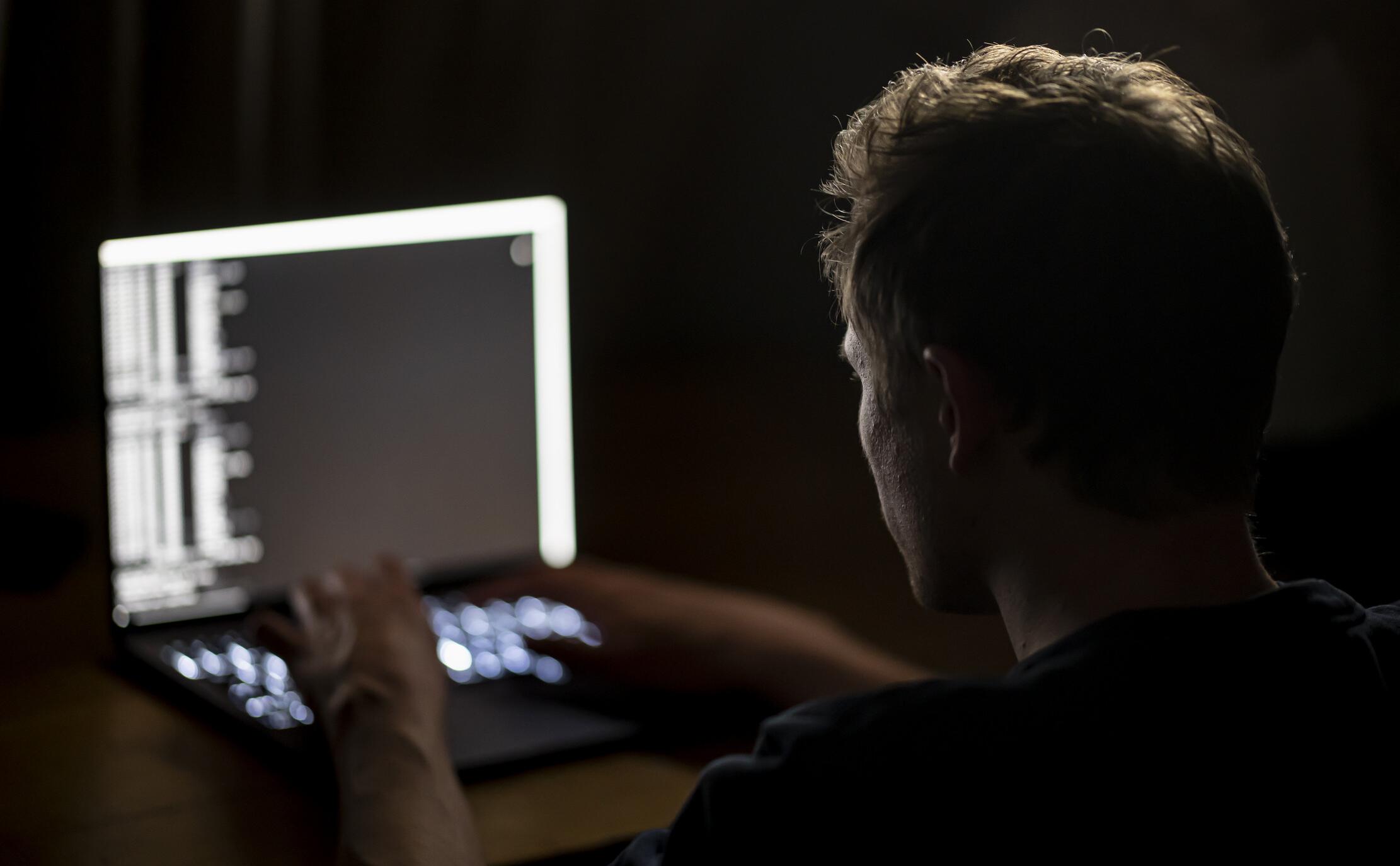 ���������� ���������� ������������ �� ������������� �� e-mail