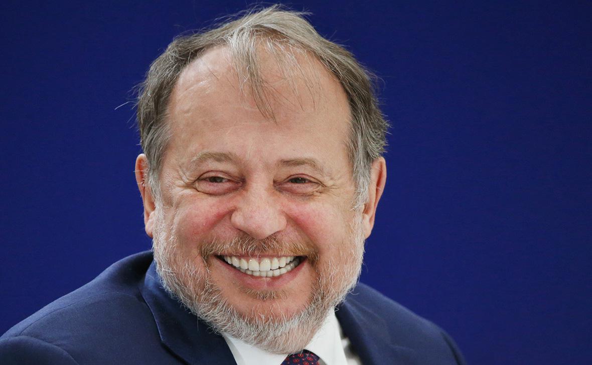 Bloomberg подсчитал, на сколько за год стали богаче миллиардеры из России Bloomberg подсчитал, на сколько за год стали богаче миллиардеры из России
