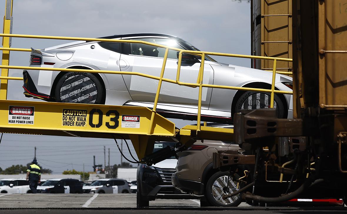 Nikkei ������ � ������ Nissan ��������� ����� ������������ � ���