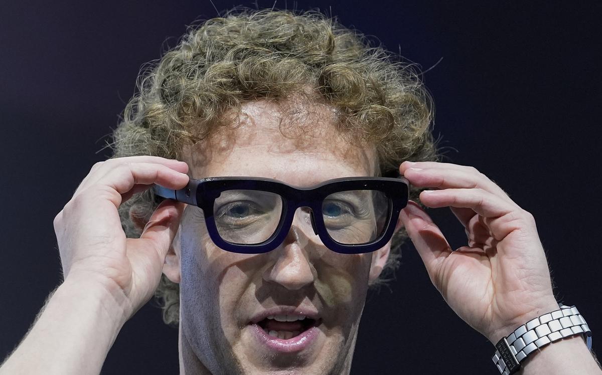 Bloomberg ����� � ������� ����� ����������� � CEO Oracle �� ������ ������