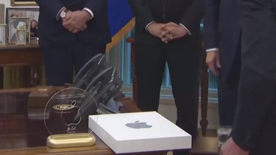 ��� ��� ������� ������ ������� Apple � �������� ������������� $100 ����