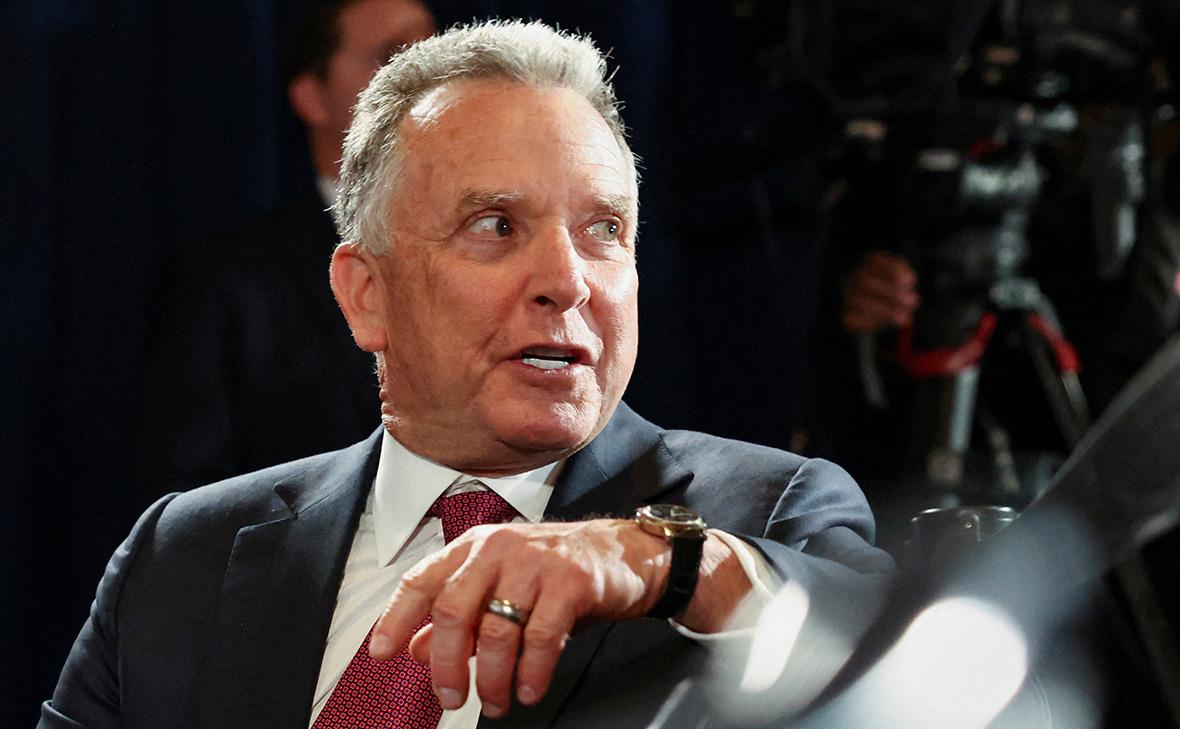 Уиткофф продал долю в своей фирме за $120 млн из-за конфликта интересов Уиткофф продал долю в своей фирме за $120 млн из-за конфликта интересов