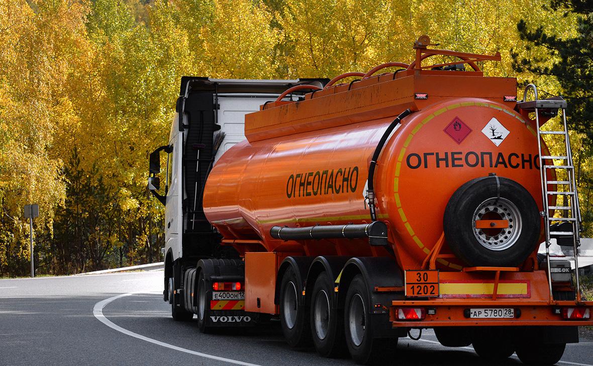 Путин ввел мораторий на обнуление топливного демпфера Путин ввел мораторий на обнуление топливного демпфера