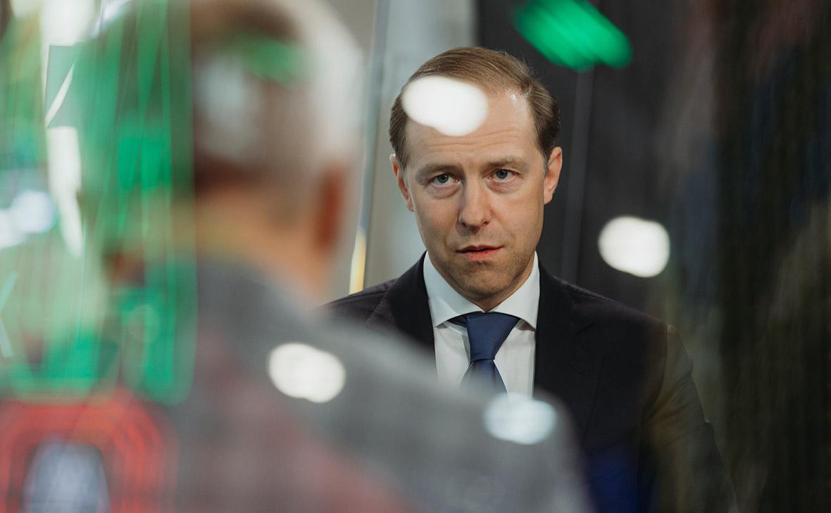 Мантуров поручил проработать отсрочку новых правил расчета утильсбора Мантуров поручил проработать отсрочку новых правил расчета утильсбора