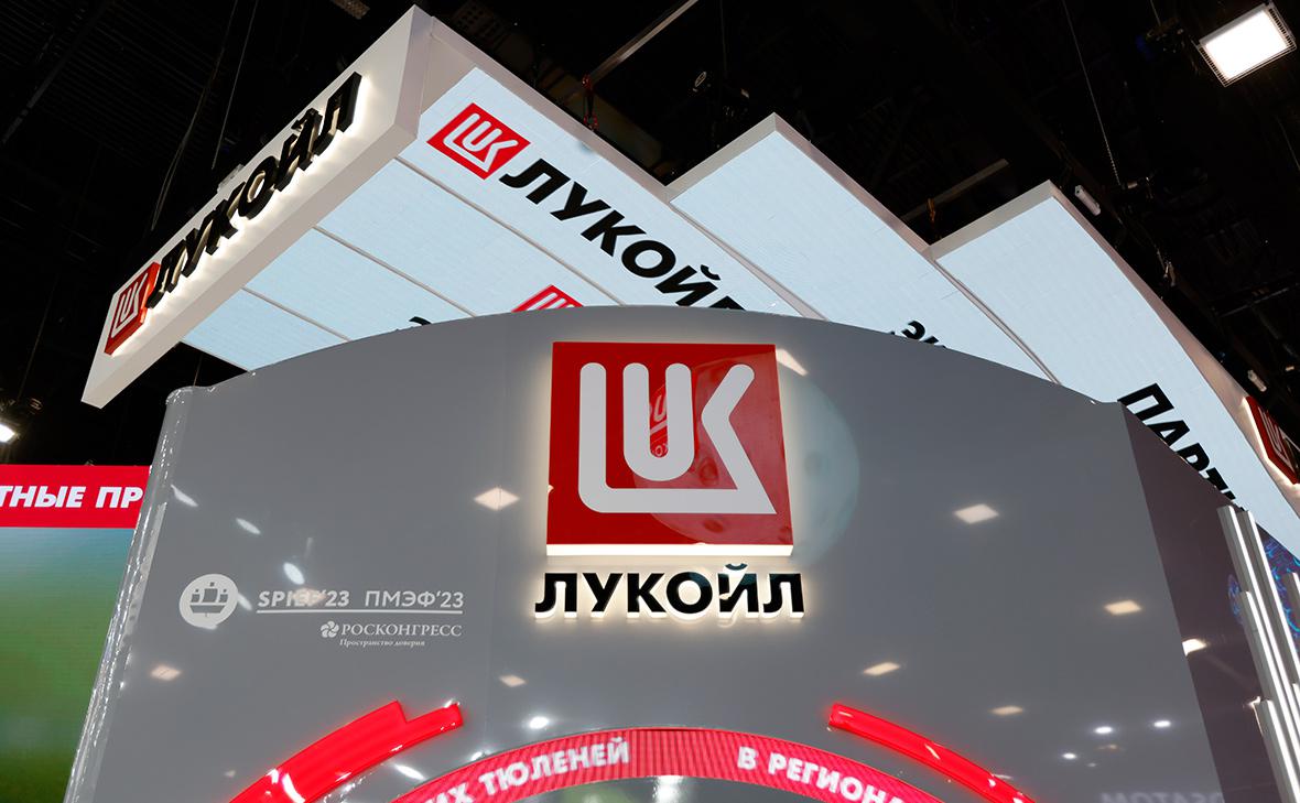 Reuters ����� � ����������� Exxon Mobil � ������� �� ������� � �����