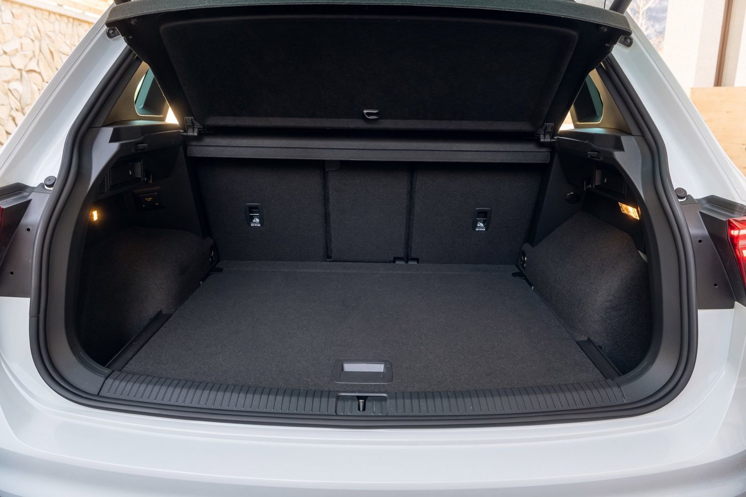  Volkswagen Tiguan:     
