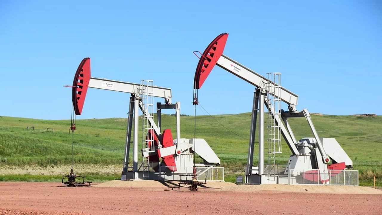 Большая семерка хочет ограничить цены на российскую нефть