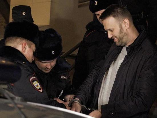Берлин почти в ультимативной форме требует освободить Навального Берлин почти в ультимативной форме требует освободить Навального